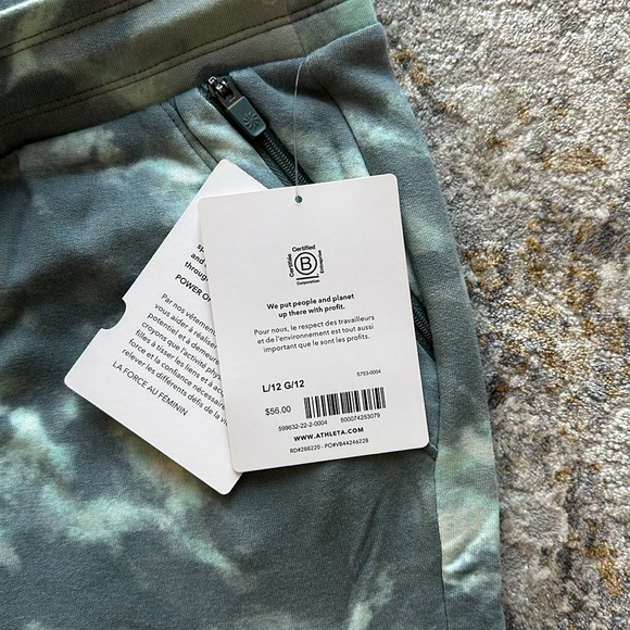 NWT joggers - Picture 3 of 3